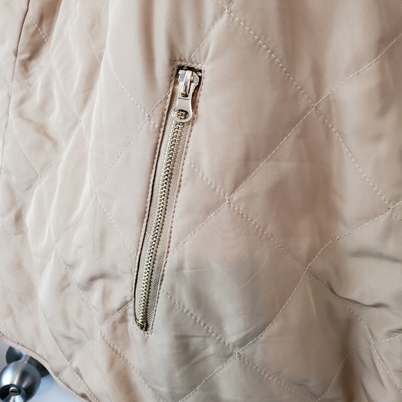 Reversible Sherpa Vest - Picture 5 of 12